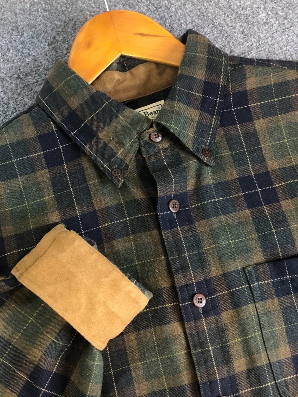 LL Bean Shirt Mens Large Tall Green 100% Wool Flip Cuff Long Sleeve Button Plaid